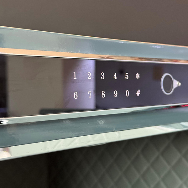 LUXURIOUS SAFE BOX FOR SECURE STORAGE AL-AI-150R